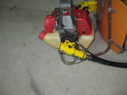 เครื่องตัดแต่งกิ่งไม้