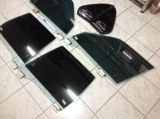 ขายกระจกประตู4บานพร้อมกระจกหูช้าง1คู่ รวม6บาน สภาพสวยพร้อมใส ราคา1500บาท โทร0875077464โส กทม ขายกระจกประตู4บานพร้อมกระจกหูช้าง1คู่ รวม6บาน สภาพสวยพร้อมใส ราคา1500บาท โทร0875077464โส กทม