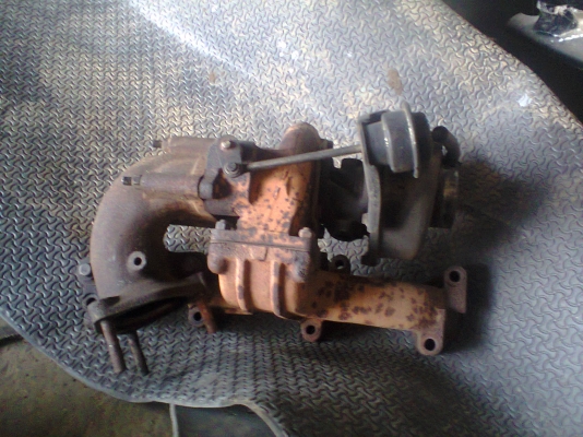 เทร์อโบ  4BD1-115 แรง ของถอดเครื่องนอกใส่แม็คโคได้ครับ สนใจติ่อต่อ 086-2465-934