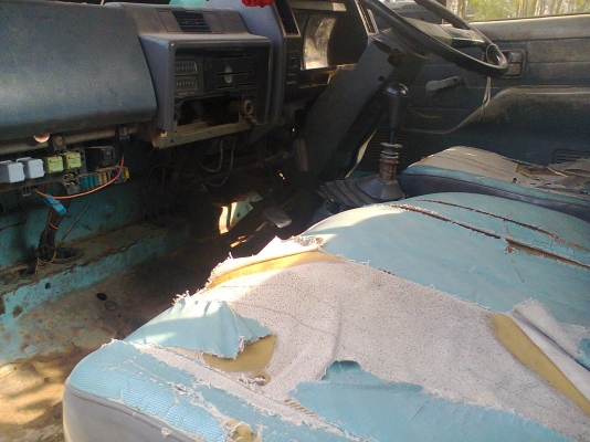 ขายรถ อีซูซุ  NKR 110 แรง ไม่มีเล่มทะเบียน สนใจติดต่อ086-2465-934