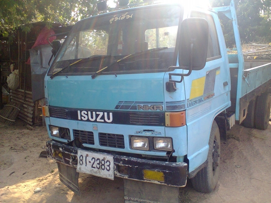 ขายรถ อีซูซุ  NKR 110 แรง ไม่มีเล่มทะเบียน สนใจติดต่อ086-2465-934