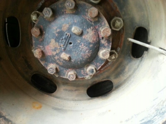 รถฮีโน่ 10 ล้อดั้ม FM3H  เปลื่ยนเครื่อง 260 แรงม้า. ( ขายแม่ลูก )  สนใจติดต่อ  081 - 6079515