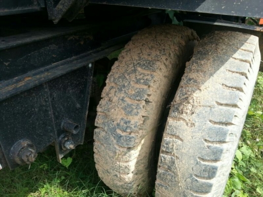 รถฮีโน่ 10 ล้อดั้ม FM3H  เปลื่ยนเครื่อง 260 แรงม้า. ( ขายแม่ลูก )  สนใจติดต่อ  081 - 6079515