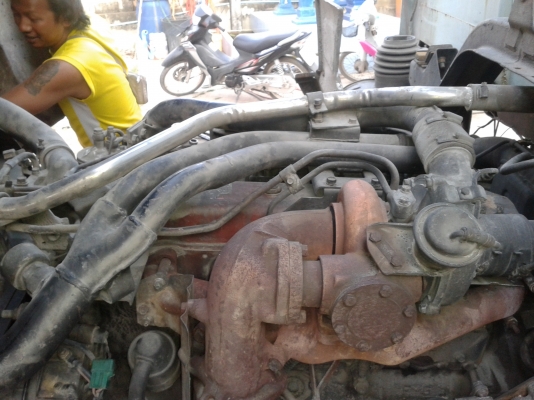 ขายเครื่อง 6BG1-4 Turbo พร้อมเกียร์ ZF ROC195 ยังอยู่บนรถ