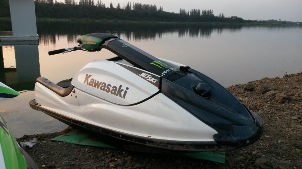 Kawasaki sxr 800 ของแต่งทั้งลําได้ไปเหมือนได้เรือฟรี