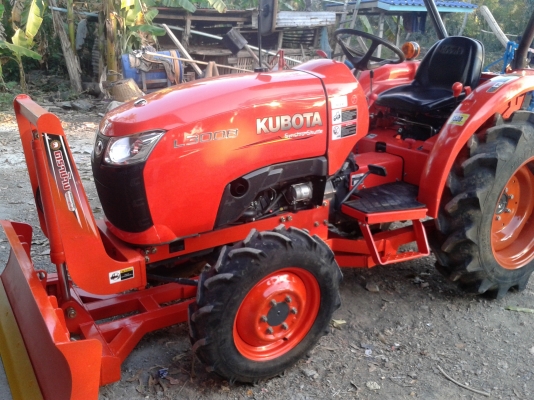 ขายรถไถคูโบต้า KUBOTA L 3008 (4WD) พร้อมใบมีดคานล่าง