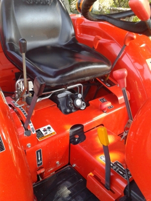 ขายรถไถคูโบต้า KUBOTA L 3008 (4WD) พร้อมใบมีดคานล่าง