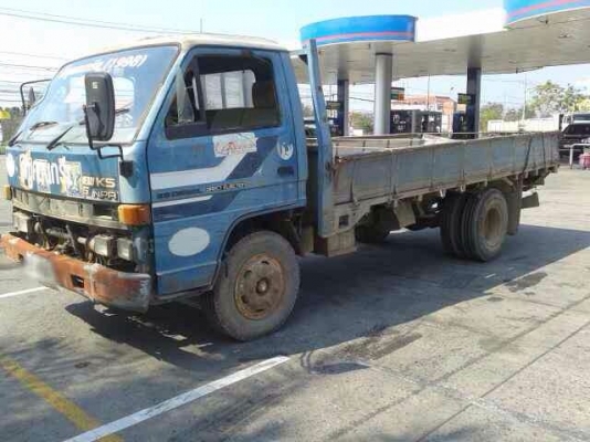 ขายหกล้อ Isuzu NPR59LU5 เครื่อง 4BD1-115 แรง รถห้าง ปี 31 กระบะคาร์โก้ 4.5 เมตร ทะเบียนพร้อม