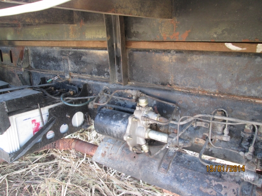 HINO-227-เครื่องEM100-แม่ลูก--ลูกไม่ดั้ม--กะบะสามมิตรสภาพสวยๆพร้อมใช้---1,150,000--- HINO-227-เครื่องEM100-แม่ลูก--ลูกไม่ดั้ม--กะบะสามมิตรสภาพสวยๆพร้อมใช้---1,150,000---