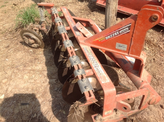 ปัญญาแทรคเตอร์มาแล้ว...จัดมาตามคำเรียกร้อง คูโบต้า L3608 ใบมีดคานล่าง  ผาน6x22