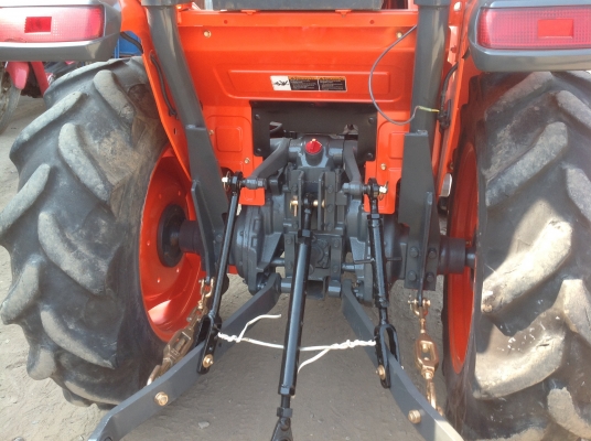 ปัญญาแทรคเตอร์มาแล้ว...จัดมาตามคำเรียกร้อง คูโบต้า L3608 ใบมีดคานล่าง  ผาน6x22