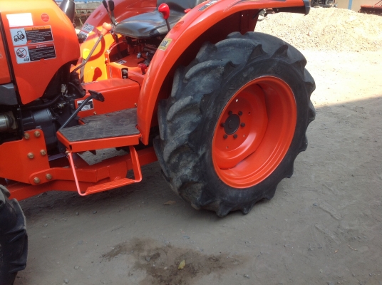 ปัญญาแทรคเตอร์มาแล้ว...จัดมาตามคำเรียกร้อง คูโบต้า L3608 ใบมีดคานล่าง  ผาน6x22