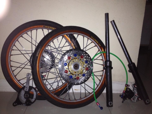 ขาย รวมทั้งหมด ตามรูปเลยคับ ราคาคุยได้