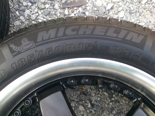ขายแม็กLENSO (แม็กทำสีแล้ว) 4รู100,114 พร้อมยางMICHELIN 185/60R15 ยางปี11 ดอกยางลึกเท่ากันไม่แตกลายไม่กินข้างสภาพยาง90\% (ยางไม่มีปะ) จำนวน 1 ชุด