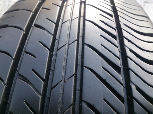 ขายแม็กLENSO (แม็กทำสีแล้ว) 4รู100,114 พร้อมยางMICHELIN 185/60R15 ยางปี11 ดอกยางลึกเท่ากันไม่แตกลายไม่กินข้างสภาพยาง90\% (ยางไม่มีปะ) จำนวน 1 ชุด