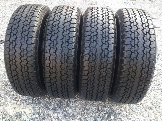 ขายแม๊ก เชฟโรเลต ถอดป้ายแดงพร้อมยาง บริสโตน 245/70R16 ยางสัปดาห์ที่37 ปี13 ตุ่มหน้ายางอยู่ครบทุกเส้น (สภาพใหม่มาก) จำนวน 1 ชุด