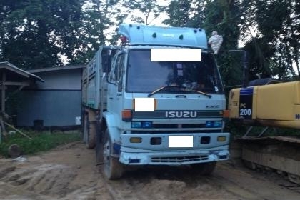 10ล้อดั้ม ISUZU ROCK 240นางฟ้าแท้ดั้มสามมิตร รถสวยจัด