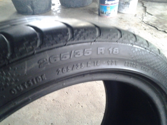 ยางนอก 265/35/18
