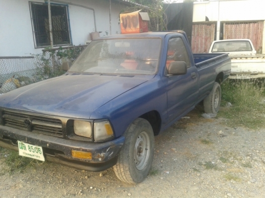 รถอยู่สุรินทร์ อำเภอสังขะ หมู่บ้านญาดา 0898449231 (นก) ขายไมตี้หัวเดียว รถพร้อมใช้งานหนัก เครื่องดีคัสซีสวย แอร์เย็น สีไม่สวย รถปี/2534