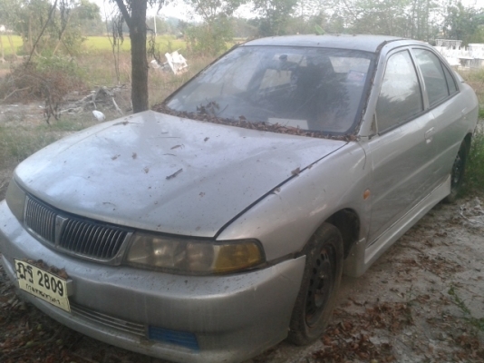 แยกขายอะไหล่ทุกชิ้น ตัดท้าย  ประตู ฝากระโปรง ของเหลือเยอะลองโทมาคุยจะเอาตัวไหน