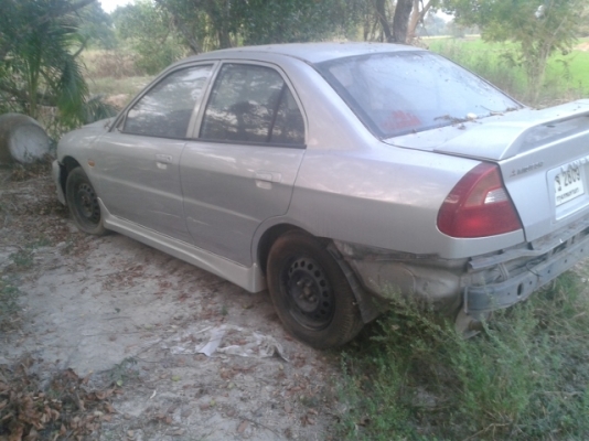 แยกขายอะไหล่ทุกชิ้น ตัดท้าย  ประตู ฝากระโปรง ของเหลือเยอะลองโทมาคุยจะเอาตัวไหน