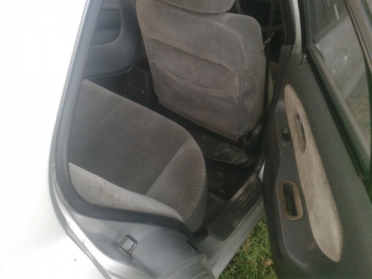 ขายมิตซูอีคาร์ปี95สภาพดีบางๆขี่ดีแอร์เย็นสีดีภายในสวยสอาด พร้อมใช้งาน