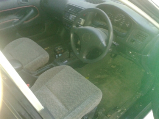 จัดได้40000บาทจอดนานวันเดียวอนุมัติติดเครดิสจัดได้บัตรใบเดียว เครื่องดีขี่ดีแอร์เย็นสีดีมีตำหนิกันชนหน้าบิ่นมีแก๊สเกียร์ออโต้พร้อมใช้งานปี96