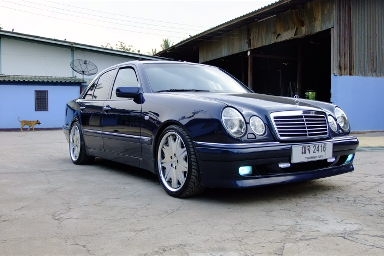 ขาย ฺBENZ E 230   รถสวย เจ้าของขายเองครับ ทะเบียน ประกันพร้อม
