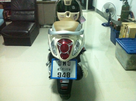 ต้องการขาย มอเตอร์ไซ HONDA Scoopy-i