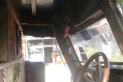 ขายสิบล้อหน้ายาวเพลาเดียวดั้มพ์ เครื่อง GH100 ใช้งานอยู่ โทร 088-4501277