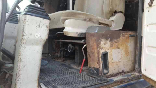 KOMATSU PC 200-5 เครื่องเดิม ปั้มเดิม เล่มพร้อมโอน