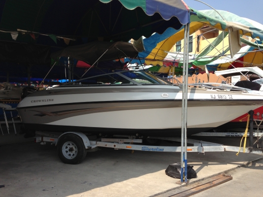 Crownline 19" 10ที่นั่งหรูสุดๆพร้อมTrailer นอก