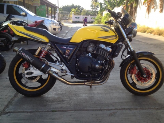 ลดๆๆๆๆๆ.... ขาย sf400 ปี 93 ....... เดิมๆเครื่องดีครับ ท่อสูตร ของเหลวเปลี่ยนใหม่หมด ระบบไฟดี รถวิ่งน้อยครับ ขาย 60 ,000 บาท 0954933733 บริการจัดส่งทั่วประเทศครับ......