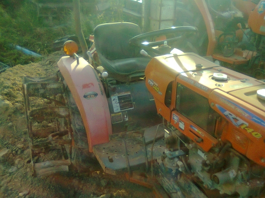 ขายรถไถคูโบต้านั่งขับ KUBOTA RT 140