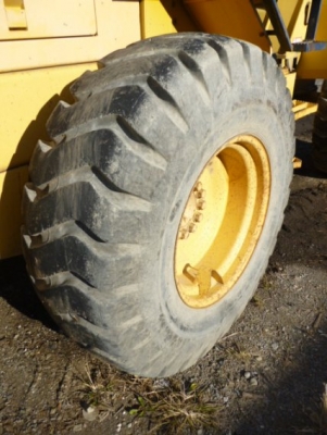 รถตัก Komatsu WA100-1 สภาพพร้อมใช้งาน สินค้าถึงไทยแล้วค่ะ