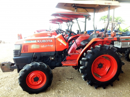 ขายด่วนรถไถคูโบต้าL3408พร้อมอุปกรณ์ต่อพร่วงโลเตอร์สนใจติดต่อคุณสมพงษ์087-8390653 ขายด่วนรถไถคูโบต้าL3408พร้อมอุปกรณ์ต่อพร่วงโลเตอร์สนใจติดต่อคุณสมพงษ์087-8390653