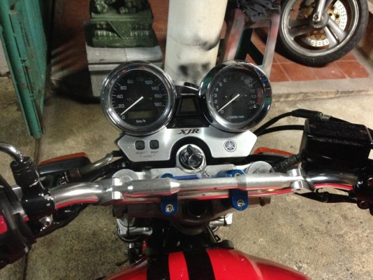 XJR 400 ปี2000 โฉมนกแก้ว อินวอย สพม แท้ๆ XJR 400 ปี2000 โฉมนกแก้ว อินวอย สพม แท้ๆ