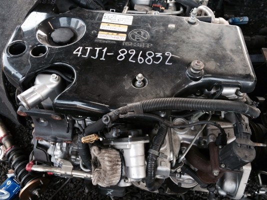 ขายเครื่องอีซูซุ 4HF1 และ  เครื่อง 4HJJ1 ครื่องสภาพใหม่ ปั๊มไฟฟ้า สวยมากขายไม่แพง