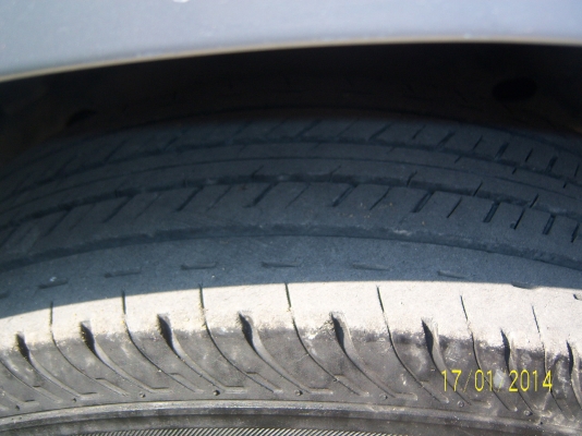 แม็กขอบ 15  6รู139 พร้อมยาง 215 70 15