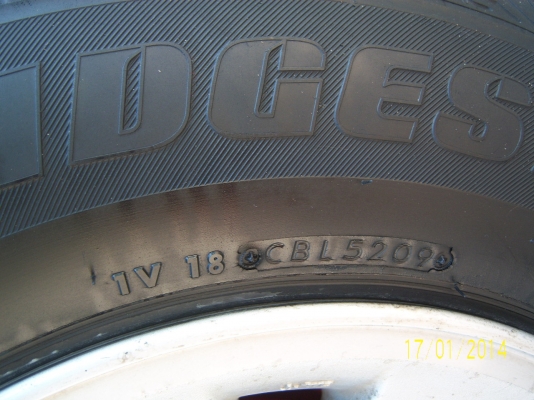 แม็กขอบ 15  6รู139 พร้อมยาง 215 70 15