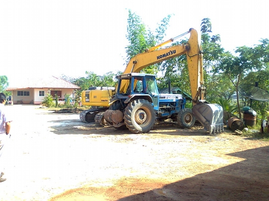รถขุด KOMATSU PC200-7 รถสวย ระบบไฟฟ้าครบ ราคาต่อรองได้
