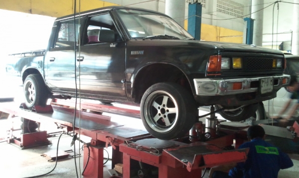 ขายล้อ15 /7.5 5รู114 ลายสวยๆ ใส่แล้วสวย กะบะทุกรุ่นใส่แล้วหล่อ