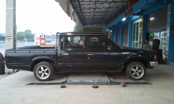 ขายล้อ15 /7.5 5รู114 ลายสวยๆ ใส่แล้วสวย กะบะทุกรุ่นใส่แล้วหล่อ