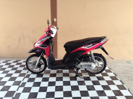 ขาย!!!ฮอนด้าคลิ๊กไอ ปี53 รถเครื่องดีคับ มีเล่มทะเบียนครบ ภาษีไม่หมด