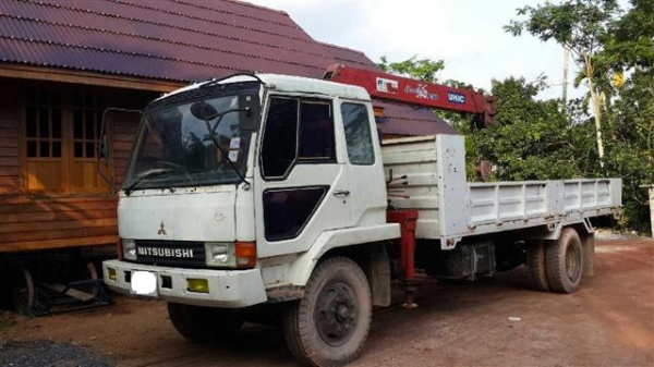 ขายรถบรรทุก MITSUBISHI - FUSO มิตซู ฟูโซ่ 6 ล้อ ติดเครน 3.5 ตัน T.082-8991113 ขายรถบรรทุก MITSUBISHI - FUSO มิตซู ฟูโซ่ 6 ล้อ ติดเครน 3.5 ตัน T.082-8991113