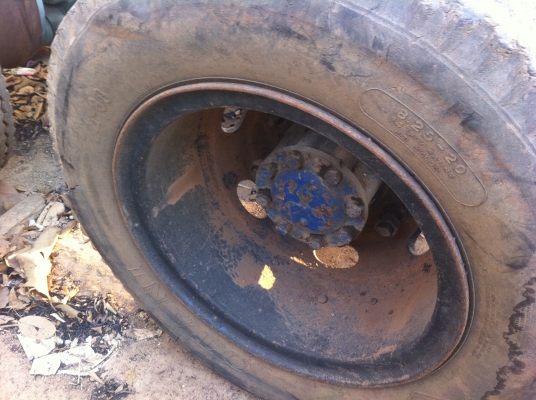 ISUZU หัวยาว (ลากคัสซี) เครื่อง EH700