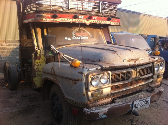 ISUZU หัวยาว (ลากคัสซี) เครื่อง EH700