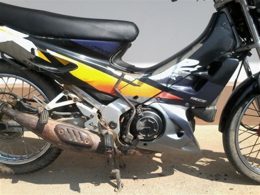 ขายแดชตาเพชรทะเบียนพร้อมโอน เครื่องเดิมภาษีพึ่งขาดขายตามสภาพ ขาย 6900 บาท