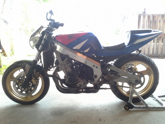 เอาไปขี่เล่นครับ CBR400cc.โครตถูกเครื่องดีเอกสาร สำเนาทะเบียน