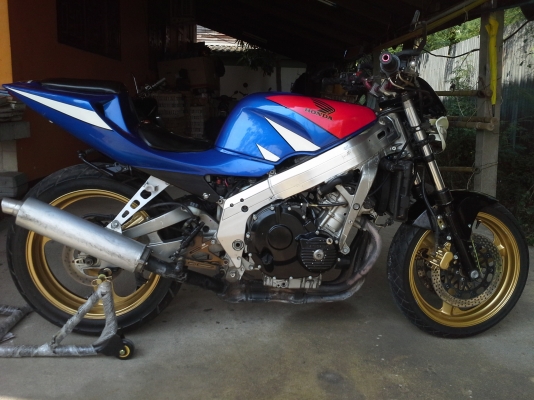 เอาไปขี่เล่นครับ CBR400cc.โครตถูกเครื่องดีเอกสาร สำเนาทะเบียน